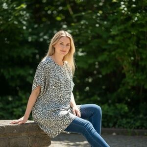 🌸By Together Grey stylish comfy Short-Sleeve Tunic top / short dress-flowy- easy